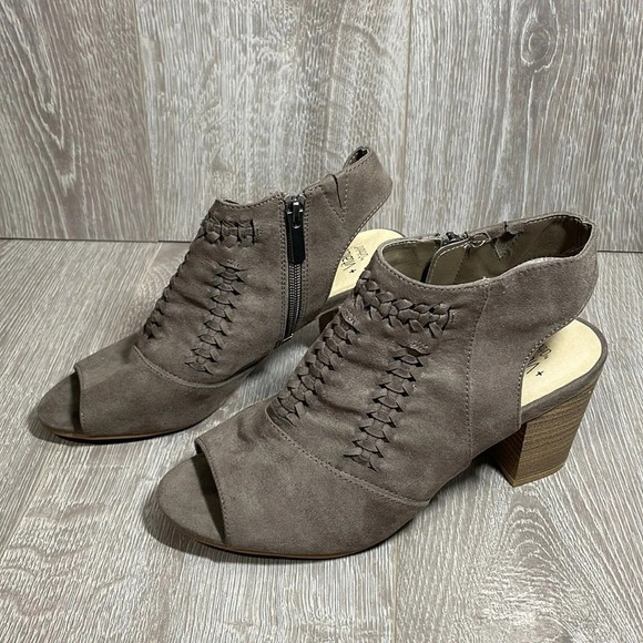 Sonoma Vitalize by Ortholite Honoria Mushroom Block Heel Ankle Boot 9 - Picture 1 of 16